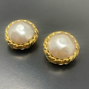 Chanel Vintage 1985 Gold Tone Faux Pearl Clip Earrings